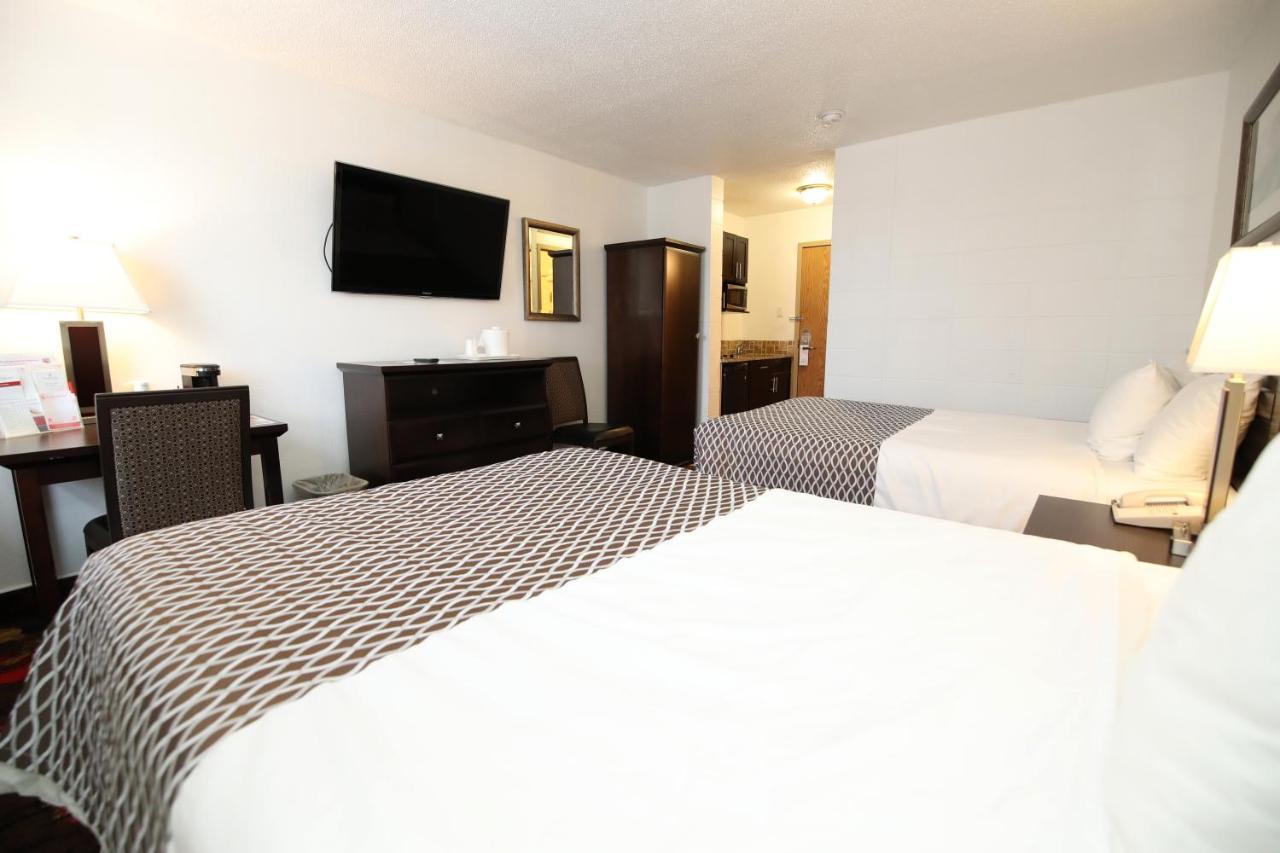 Stonebridge Hotel Fort Mcmurray Kültér fotó
