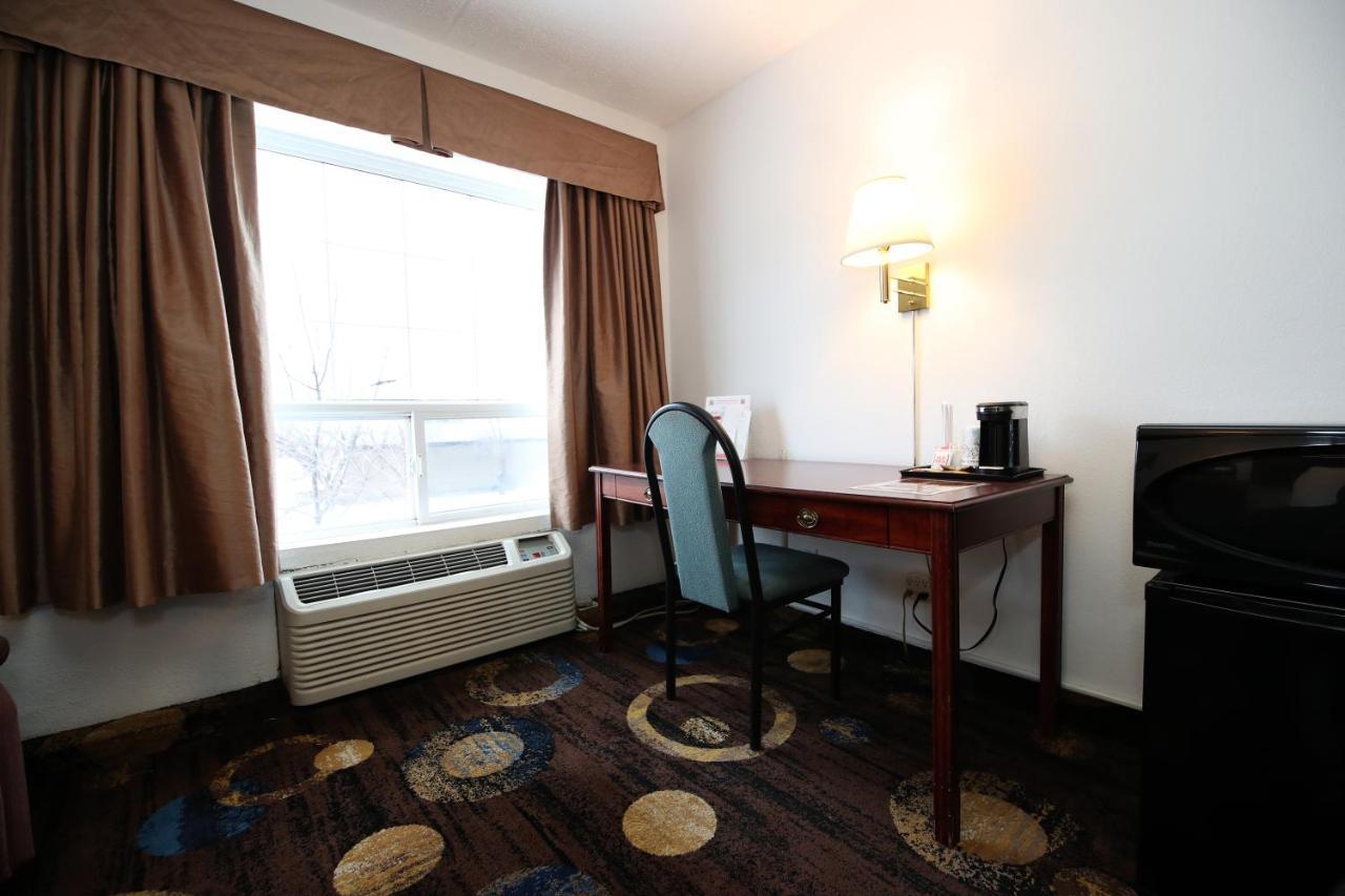 Stonebridge Hotel Fort Mcmurray Kültér fotó