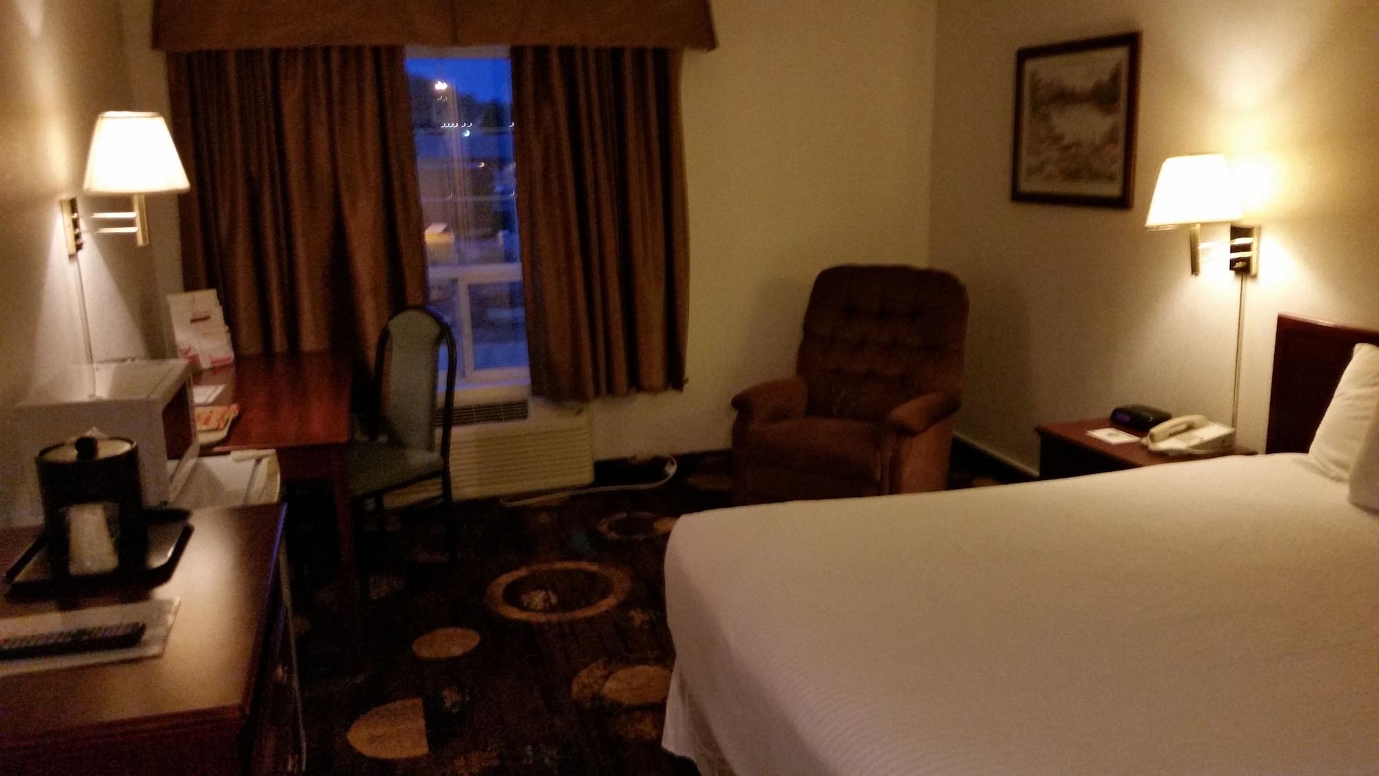 Stonebridge Hotel Fort Mcmurray Kültér fotó