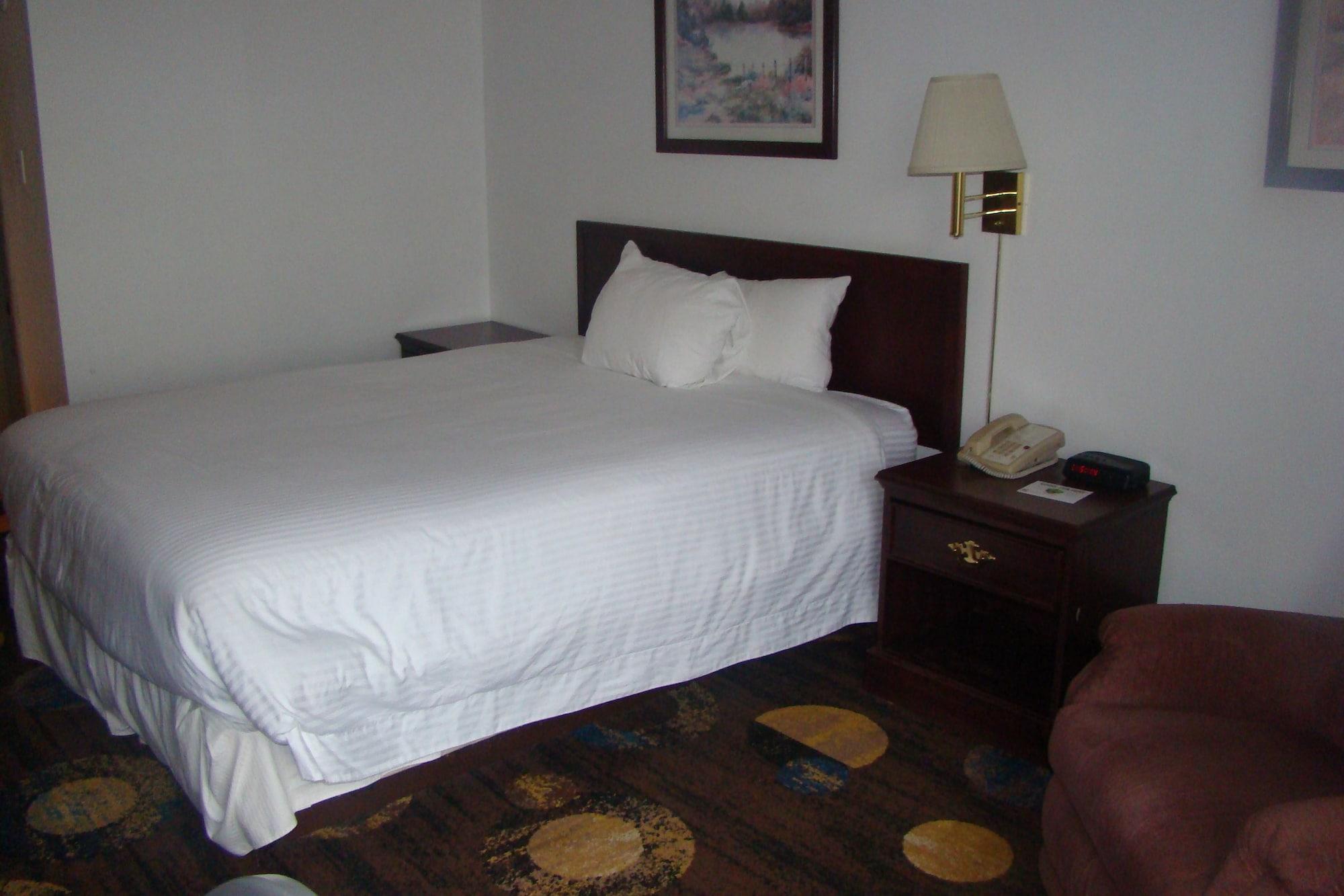 Stonebridge Hotel Fort Mcmurray Kültér fotó