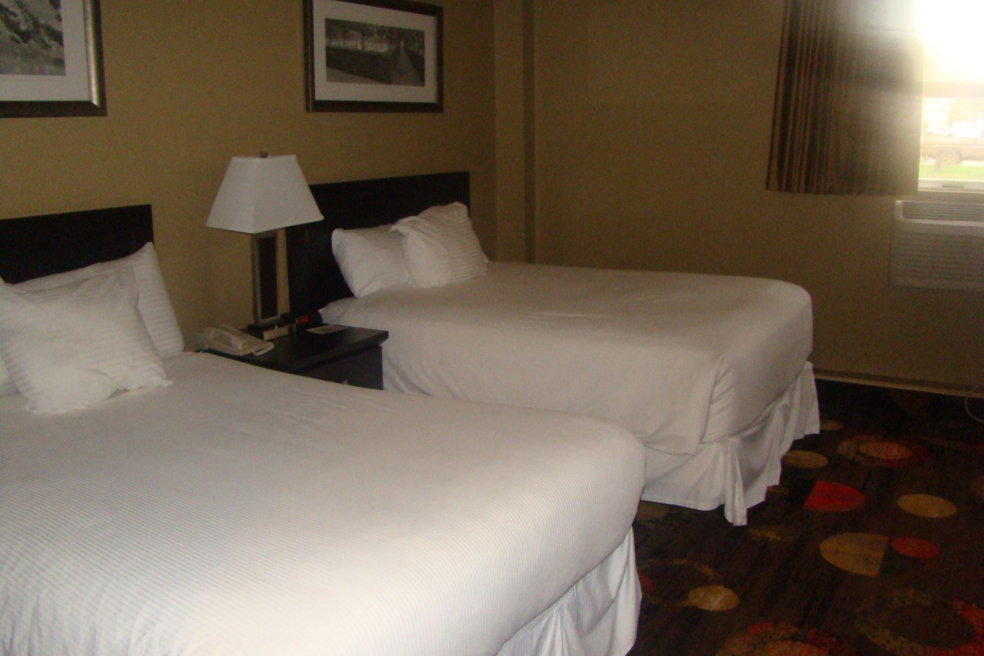 Stonebridge Hotel Fort Mcmurray Kültér fotó