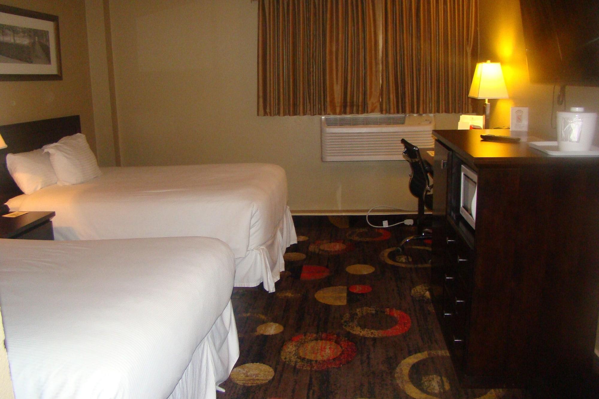 Stonebridge Hotel Fort Mcmurray Kültér fotó