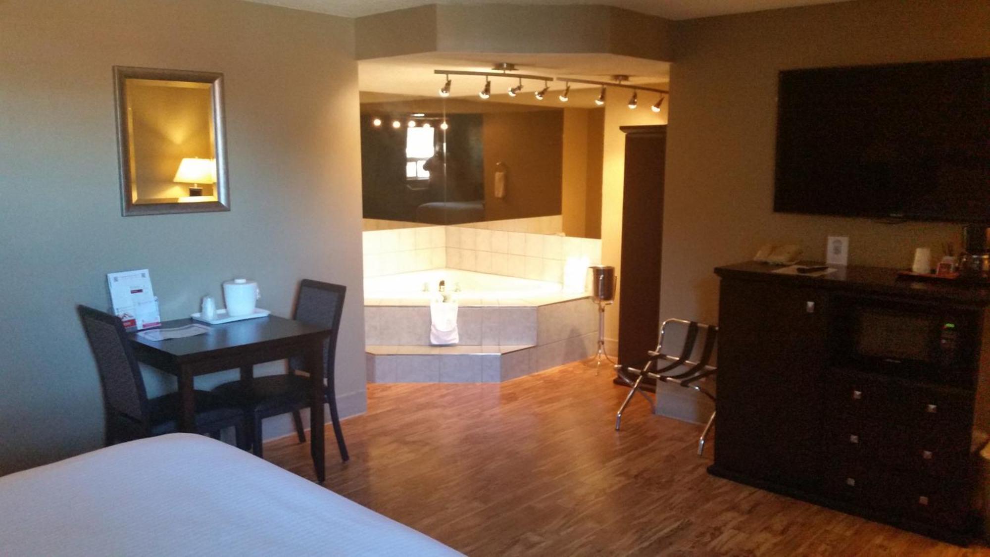 Stonebridge Hotel Fort Mcmurray Szoba fotó