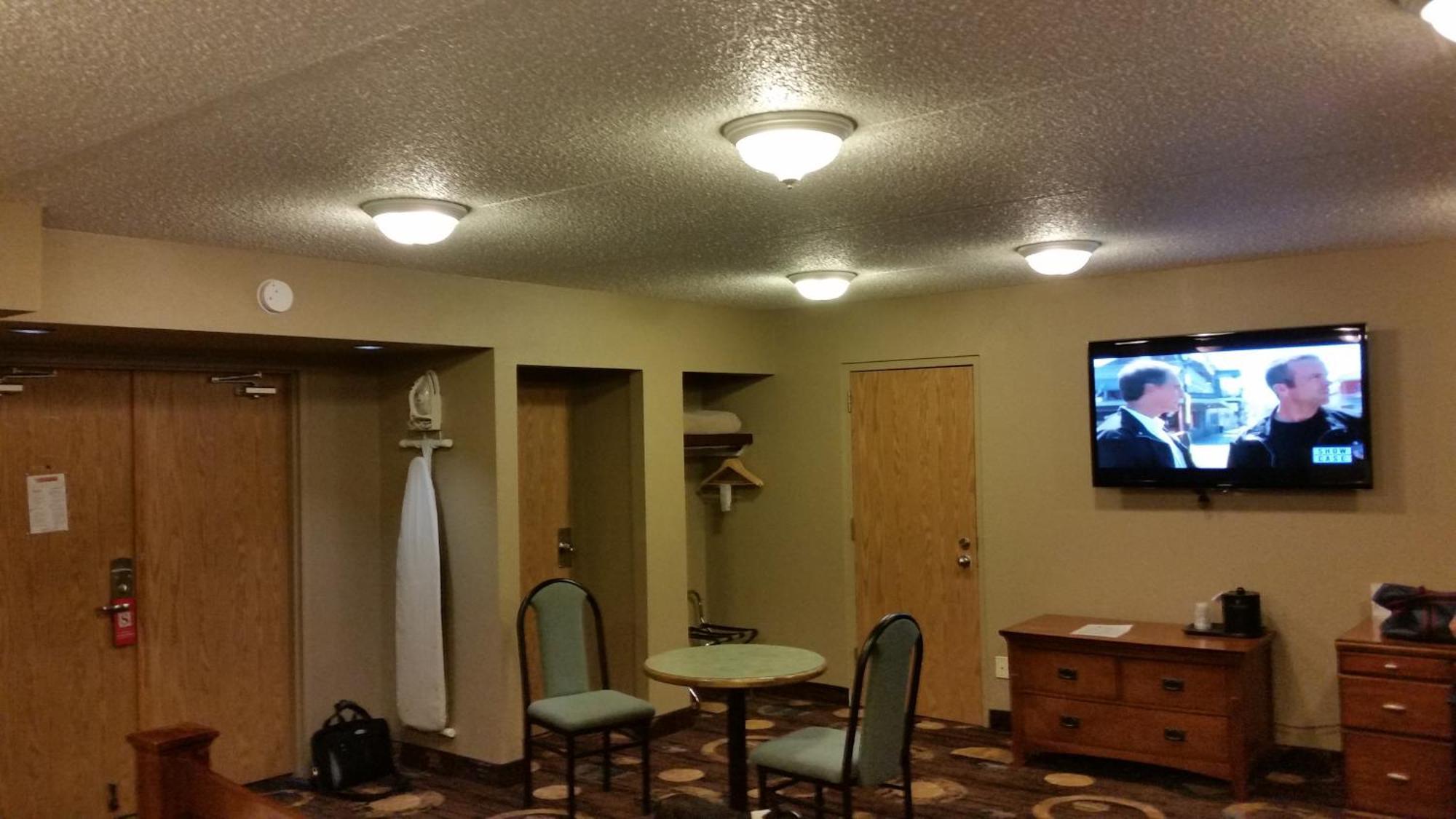 Stonebridge Hotel Fort Mcmurray Szoba fotó