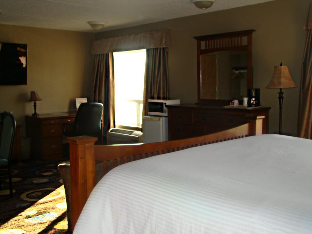 Stonebridge Hotel Fort Mcmurray Szoba fotó