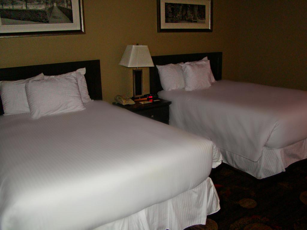 Stonebridge Hotel Fort Mcmurray Kültér fotó